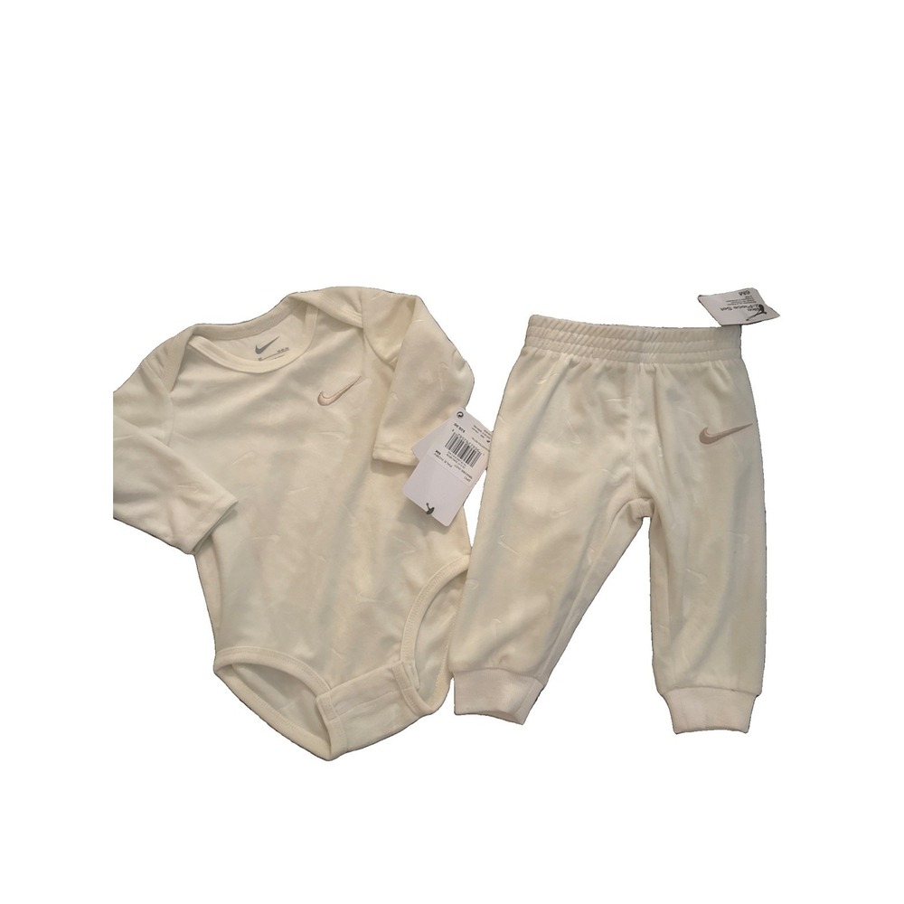 Nike Baby Velour Set ~ 3-6 Months -Unisex Ivory
